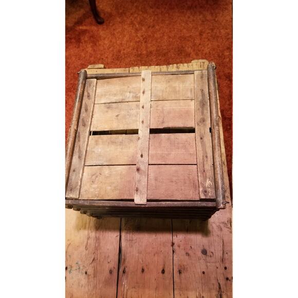 Vintage Egg Crate, Wood Slats, Humpty Dumpty, Farmhouse Kitchen Storage Decor - Picture 4 of 5
